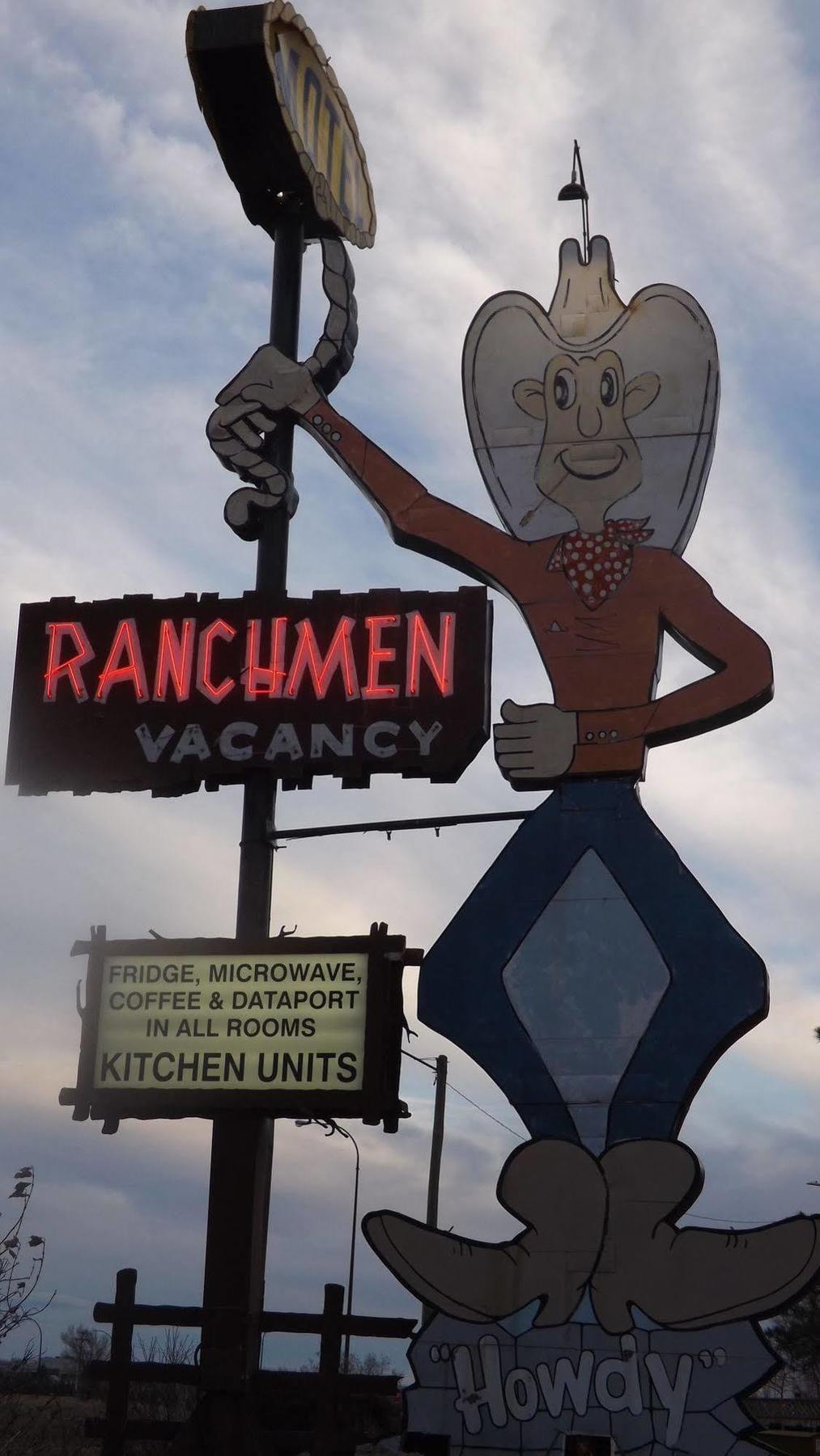 Ranchmen Motel Медисин-Хат Экстерьер фото